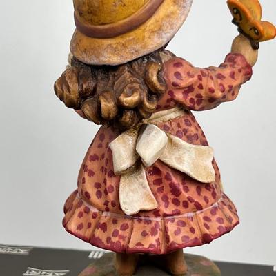 ANRI Italian woodcarving Collectible figurine  "Summer Beauty"