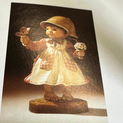 ANRI Italian woodcarving Collectible figurine  "Summer Beauty"