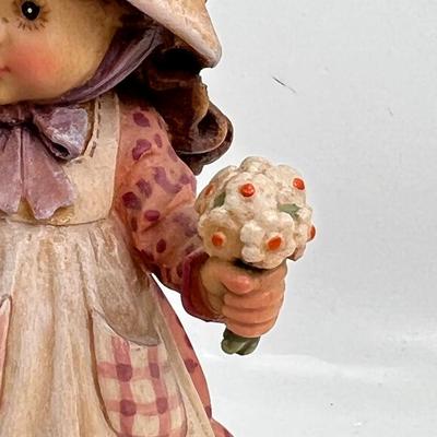 ANRI Italian woodcarving Collectible figurine  "Summer Beauty"