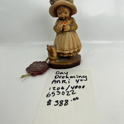 ANRI Italian woodcarving Collectible figurine  