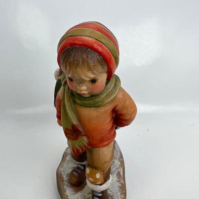 ANRI Italian woodcarving Collectible figurine "Season's Joy"