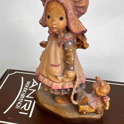 ANRI Italian woodcarving Collectible figurine "Playtime"