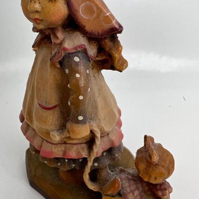 ANRI Italian woodcarving Collectible figurine "Playtime"
