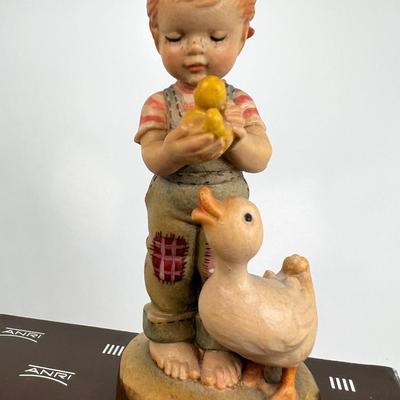 Anri Italian Wood Carving  Collectible figurine "Watchful Eye"