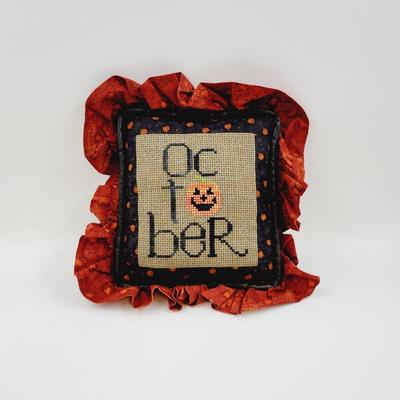 OCTOBER - HALLOWEEN CROSS STITCH ARTIST PILLOW