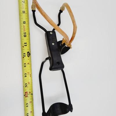 HIGH VELOCITY FOLDING SLING SHOT