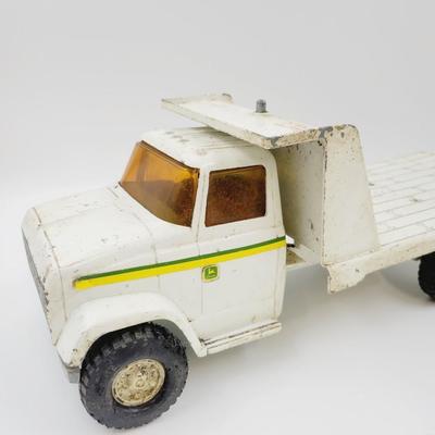 VINTAGE JOHN DEERE IMPLEMENT FLATBED TRUCK TRACTOR HAULER 1/16