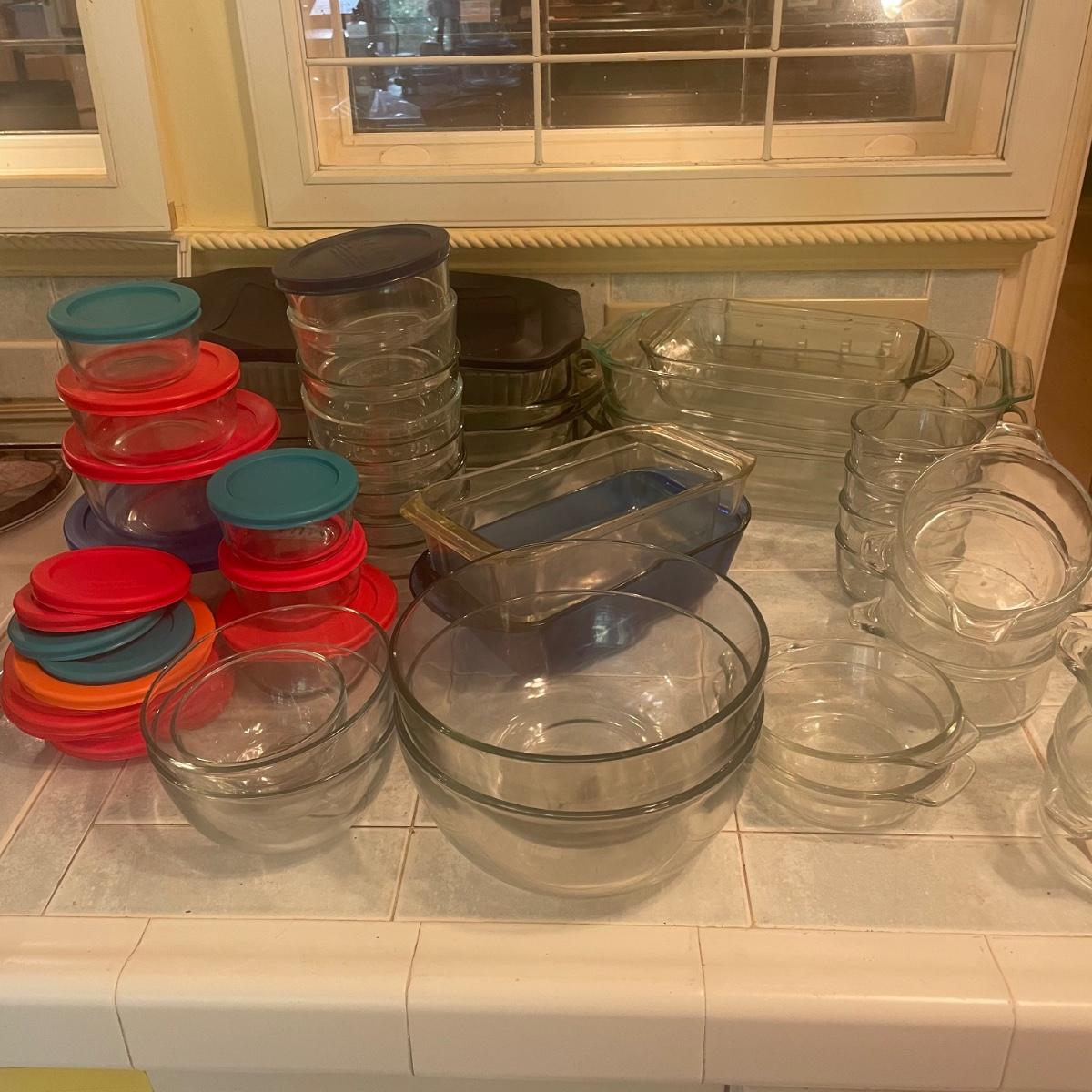 Pyrex, Anchor Hocking, & More Baking and Storage Dishes (KRG