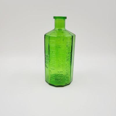 NEAT OLD GREEN "JAUNDICE BITTERS" BOTTLE