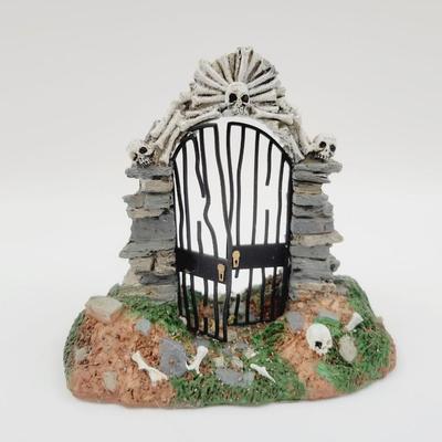 LEMAX SPOOKY TOWN GATES