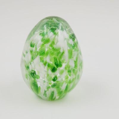 SMALL DESIGNED UNSIGNED GLASS EGG