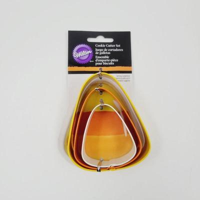 WILTON "CANDY CORN" COOKIE CUTTER SET