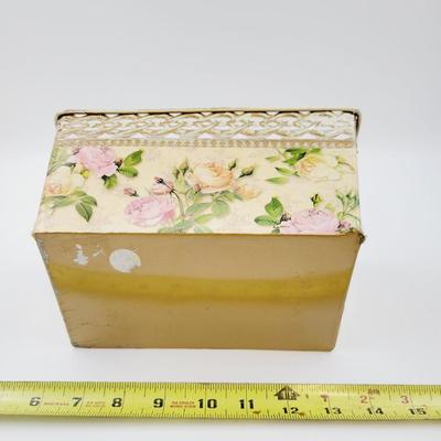 CUTE FLORAL METAL BASKET