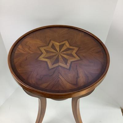 8005 Small BUTLER Specialty Co. Star Inlaid Round Side Table