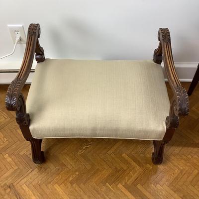 8010 Antique French Style Upholstered Bench with Stretcher