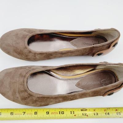 B MAKOWSKY WOMENS SIZE 10 M SUEDE SLIP ON SHOES