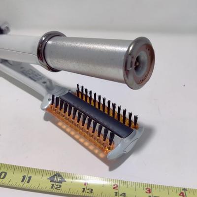 THE ROTATING IRON INSTYLER WET TO DRY
