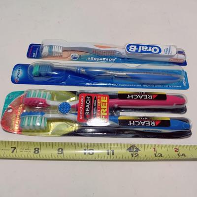 NEW TOOTHBRUSH LOT
