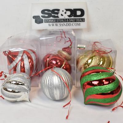 6 Oversized Ornaments, Large Christmas Decorations