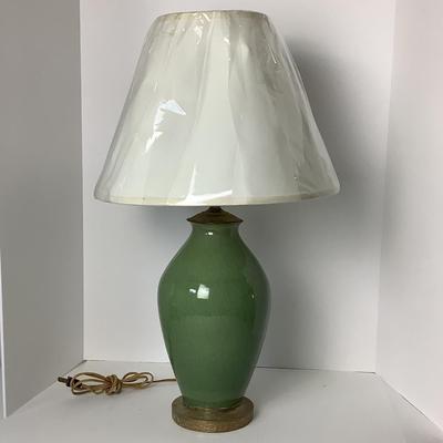 8032 Green Celadon Pottery Lamp