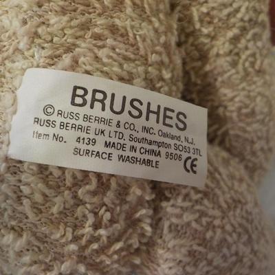 Brushes and Raine Berrie".