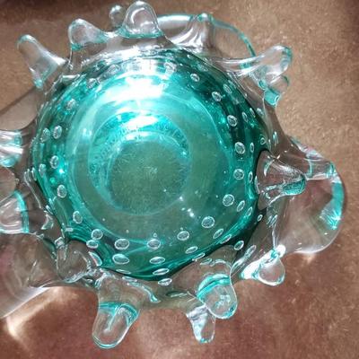 Leon Applebaum Art glass bowl signed