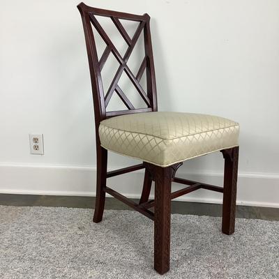 8046 Set of Four Mahogany Chinese Chippendale Dining Room Chairs