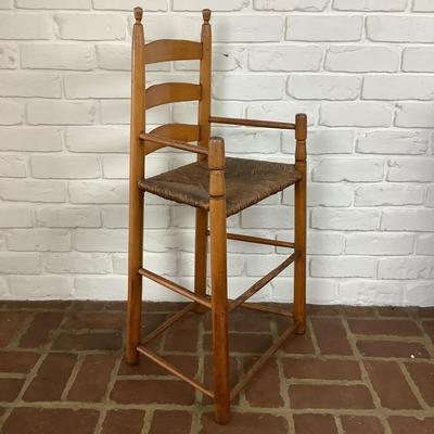 8050 Antique New England Style Youth Ladderback Chair