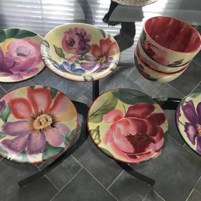 Pfaltzgraff dish set