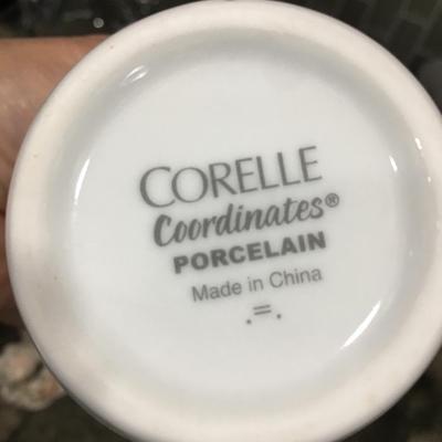 Corelle cup set