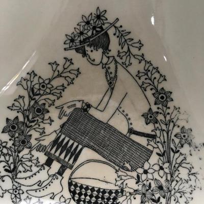 Arabia of Finland triangular bowl