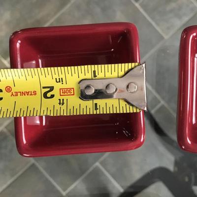 Pampered Chef asorted serving dishes.