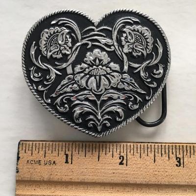 Siskiyou heart shaped buckle