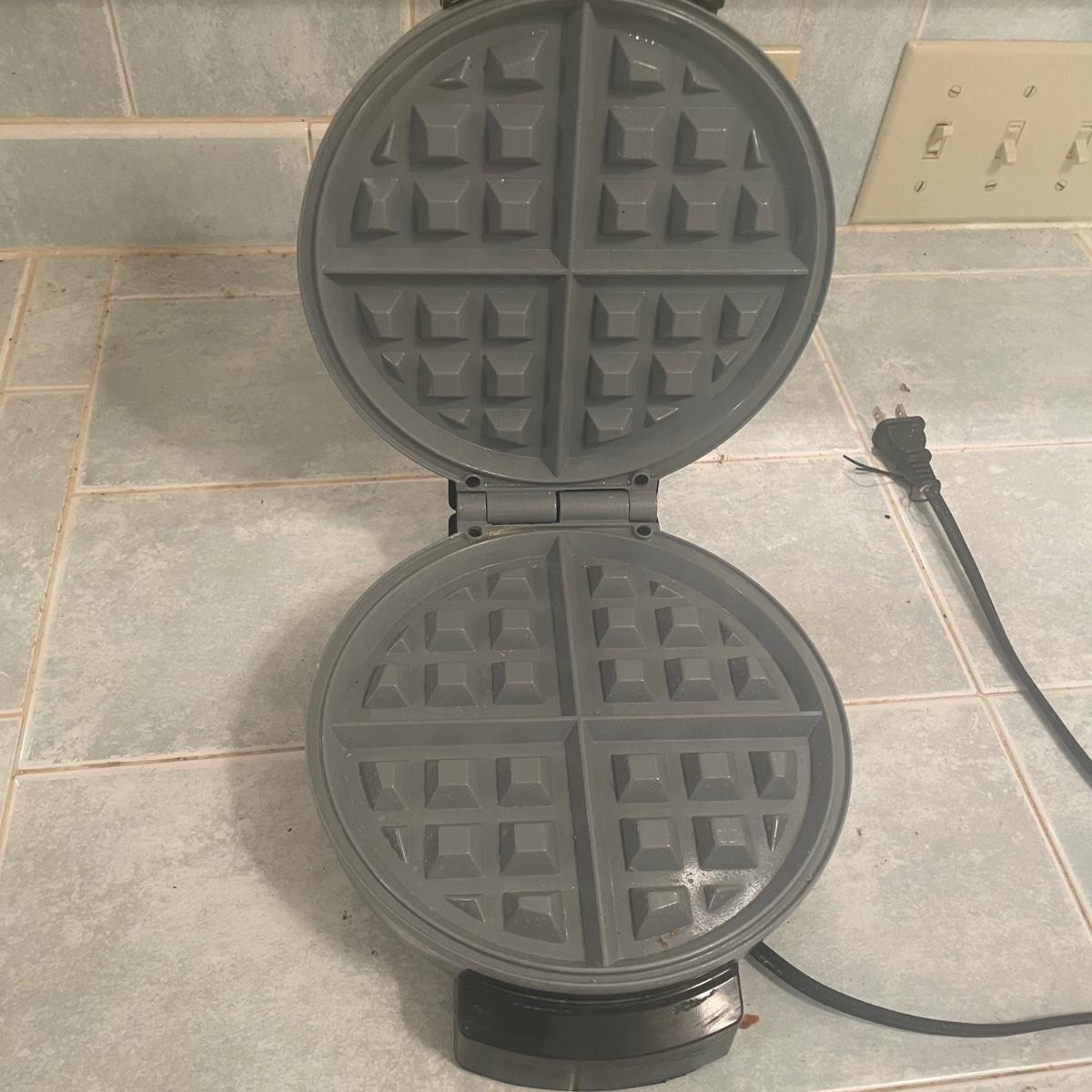 Breville Toaster Oven, Durabrand Stand Mixer, & More (KRG