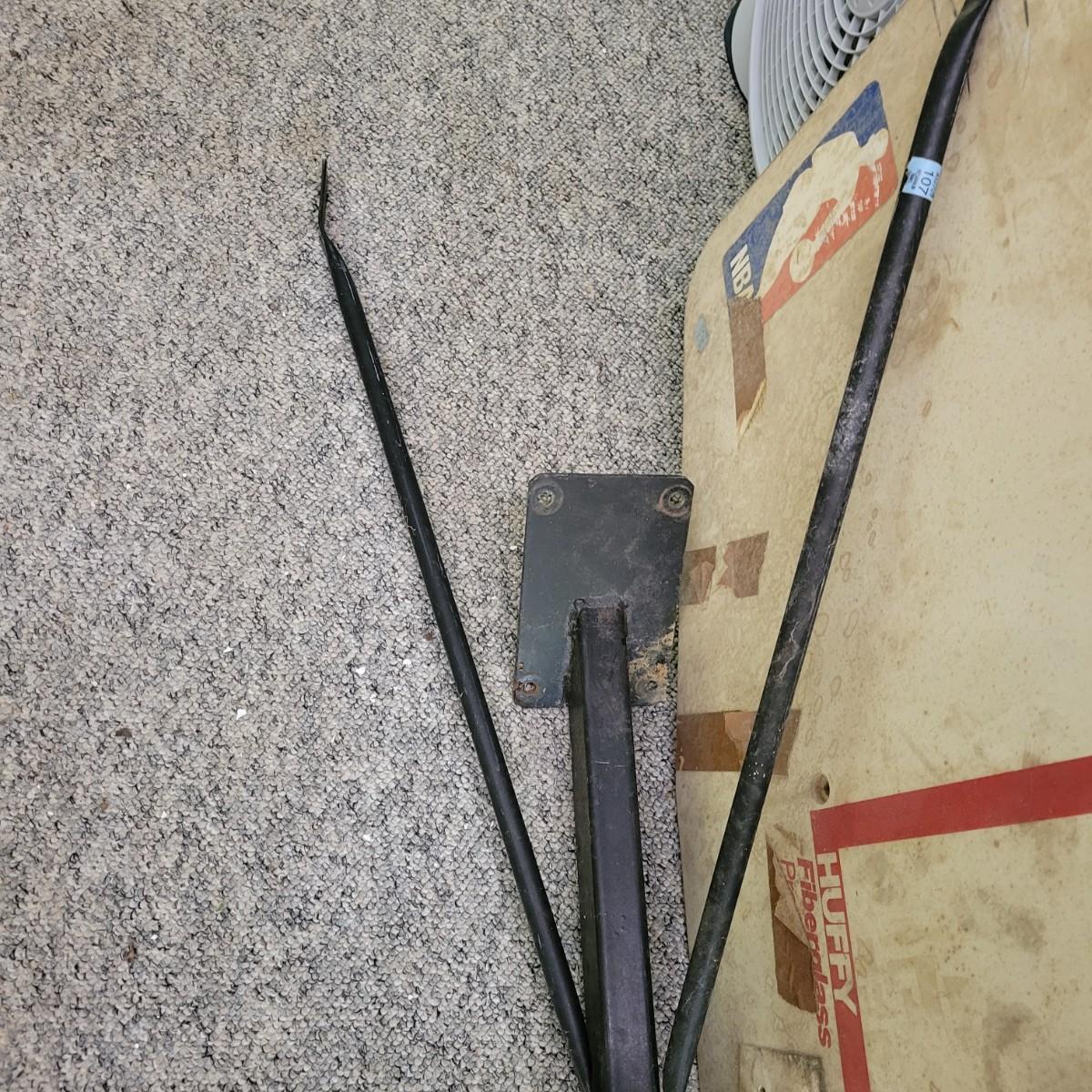 Huffy Fiberglass Basketball Backboard, Rim and Bracket (BGDW