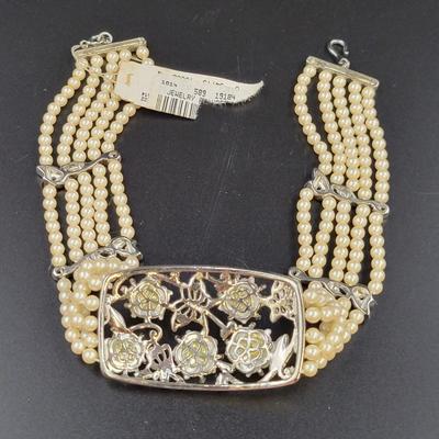 BEAUTIFUL MOTHER OF PEARL & BUTTERFLIES CHOKER NECKLACE