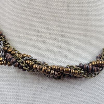 BEAUTIFUL ROLLED MULTI TONED NECKLACE