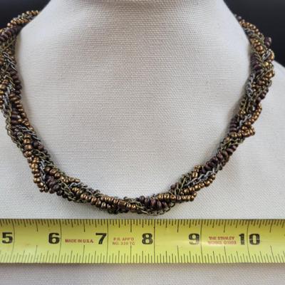 BEAUTIFUL ROLLED MULTI TONED NECKLACE