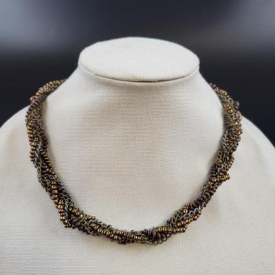 BEAUTIFUL ROLLED MULTI TONED NECKLACE