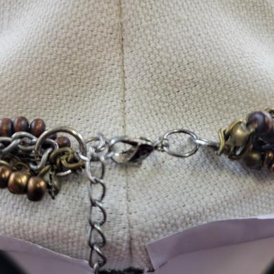 BEAUTIFUL ROLLED MULTI TONED NECKLACE