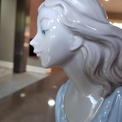 Lladro fairy godmother with two children