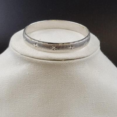 BEAUTIFUL MONET VINTAGE SILVER TONED STARBURST BRACELET