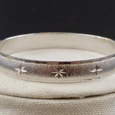 BEAUTIFUL MONET VINTAGE SILVER TONED STARBURST BRACELET