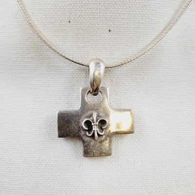 BEAUTIFUL THICK SILVER NECKLACE & PENDANT