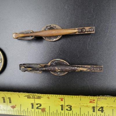 VINTAGE MARINE PINS & CLIPS BUNDLE