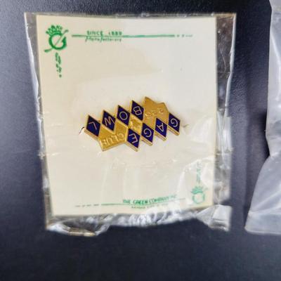GAGE BOWL & KANSAS COLLECTABLE PINS