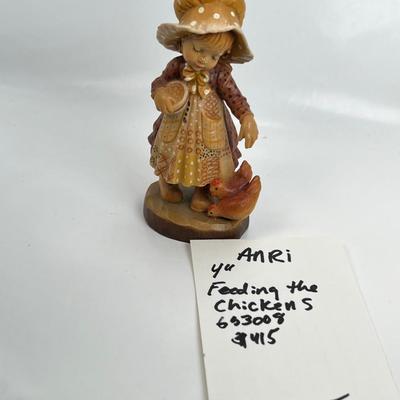 Anri Italian Wood Carving  "Feeding the Chickens"