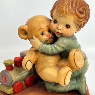 Anri Italian Wood Carving  "Cuddles  " Signed