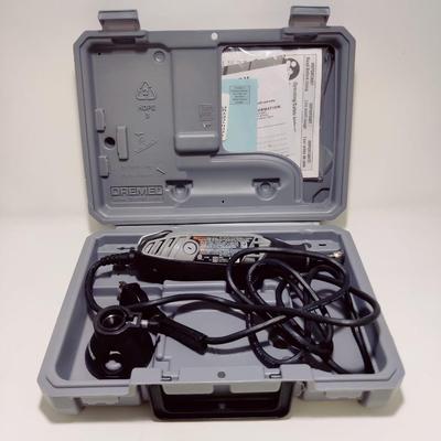 DREMEL 3000 W/ CASE