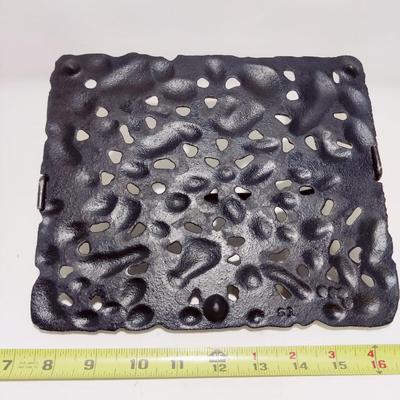 VINTAGE DECORATIVE CAST IRON MEAT PRESS #2